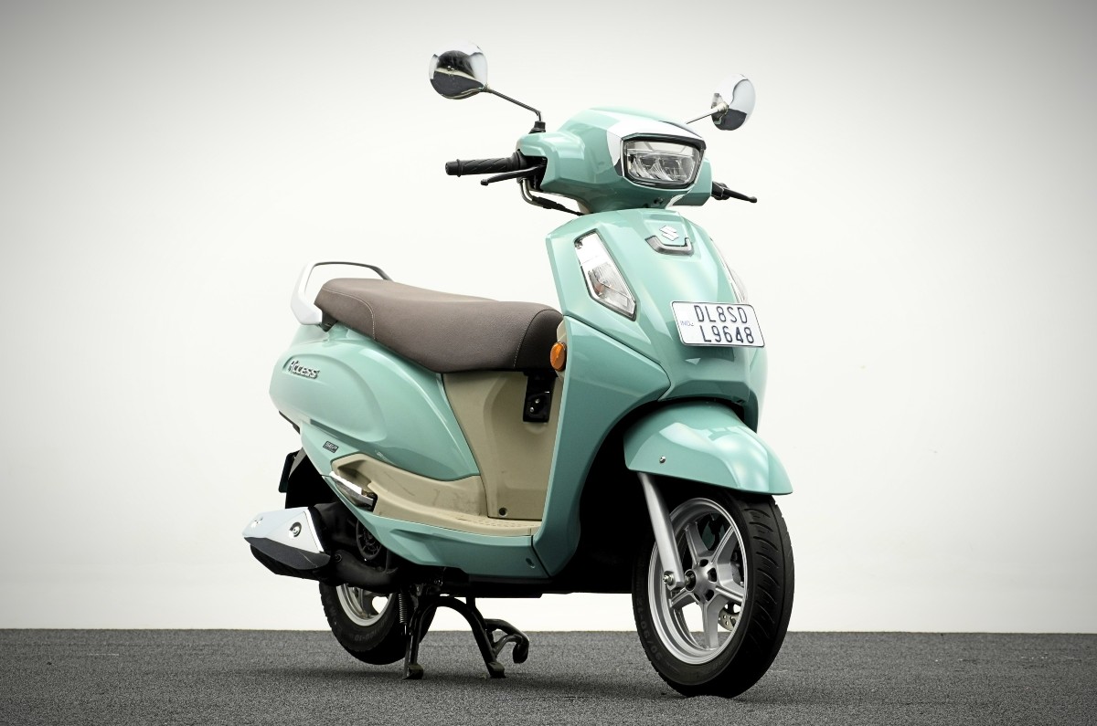 Suzuki Access front right static in studio